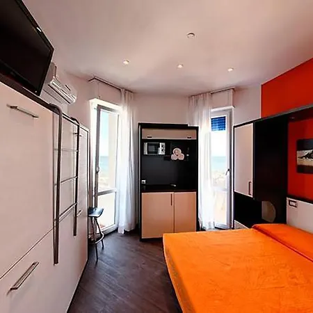Adriatico 3* סניגליה